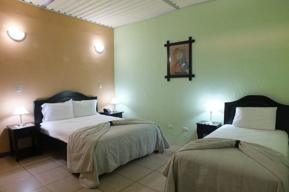 Kayak Lodge Damas Buitenkant foto