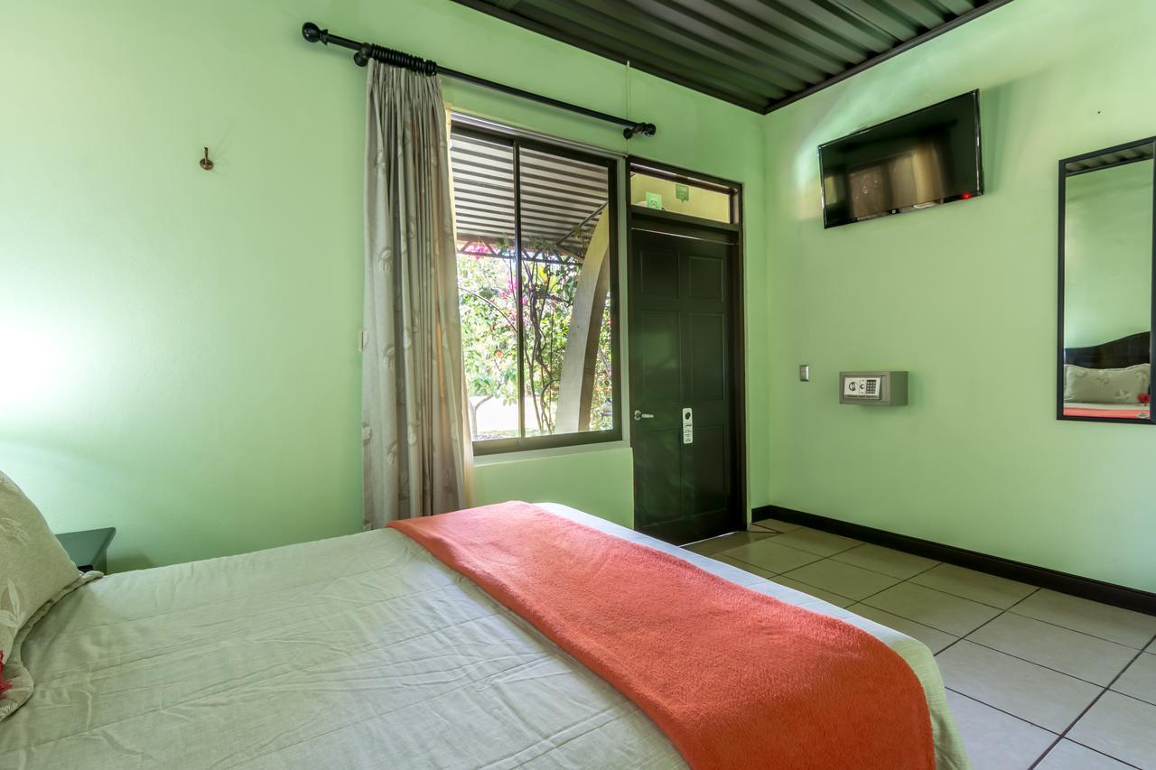 Kayak Lodge Damas Buitenkant foto
